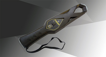 сerberus_hand_held_metal_detector_with_electric_shock_device_function_information_security_Ручной досмотровый металлодетектор Церберус с функцией электрошокового устройства