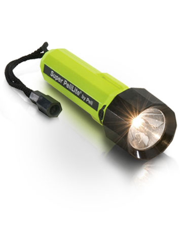 Профессиональный водозащищенный фонарь PELICAN 1800 Super PeliLite™_professional_waterproof_flashlight_pelican_1800_super_pelilite